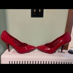 Size 13 pleasure Red high heels